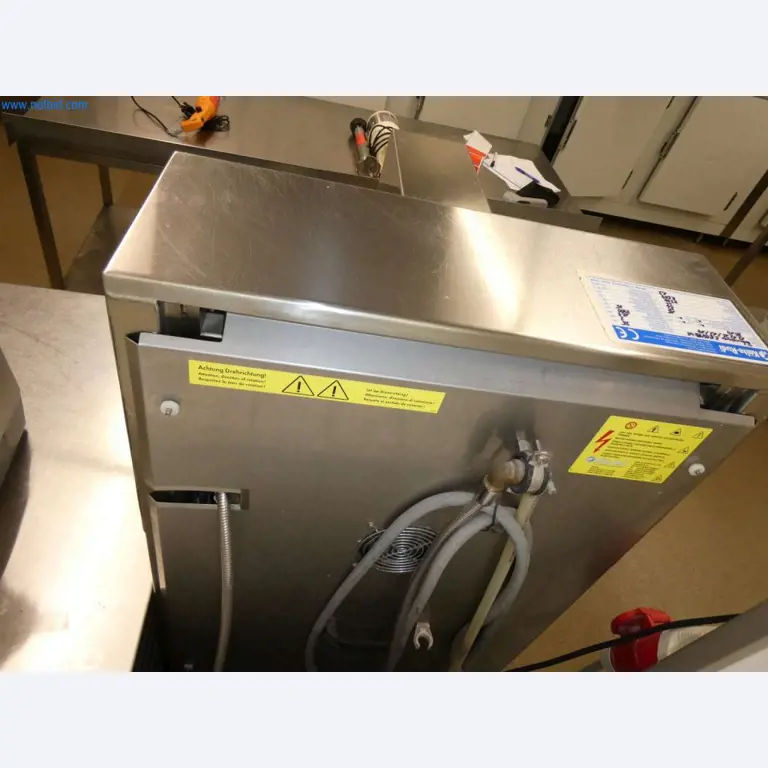 Equipamiento y mobiliario para una confitería-10