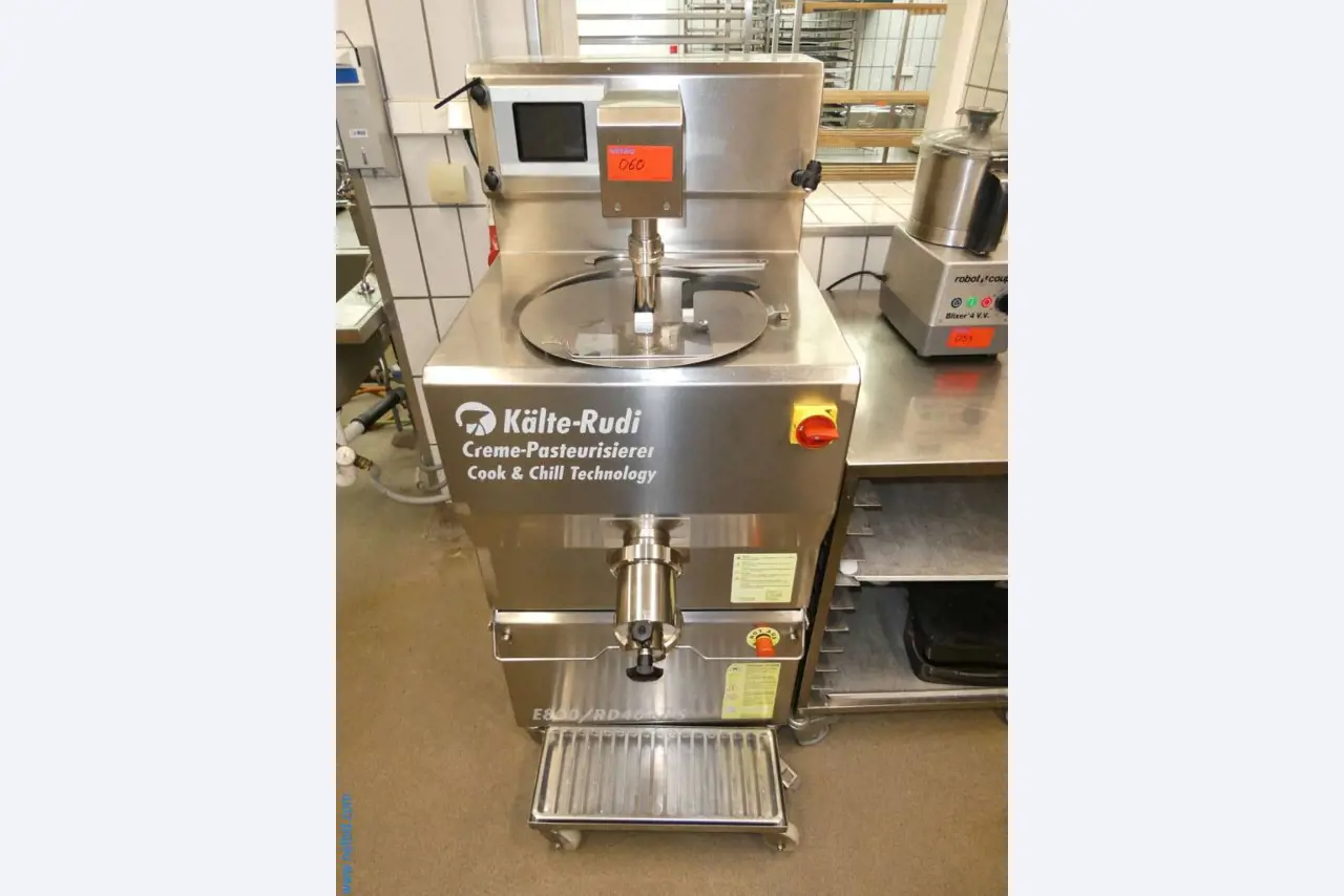 Equipamiento y mobiliario para una confitería-1