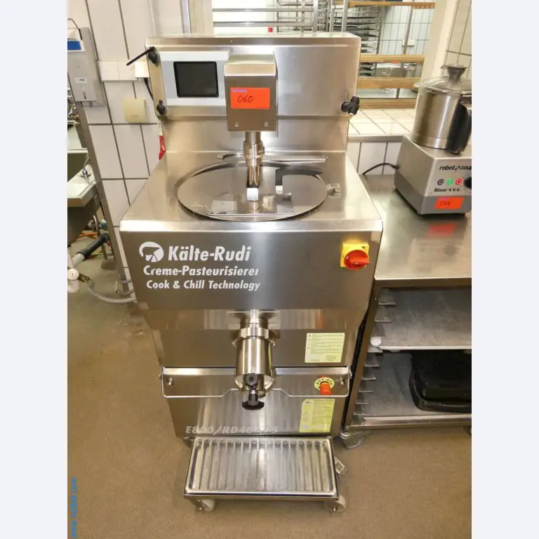Equipamiento y mobiliario para una confitería-1