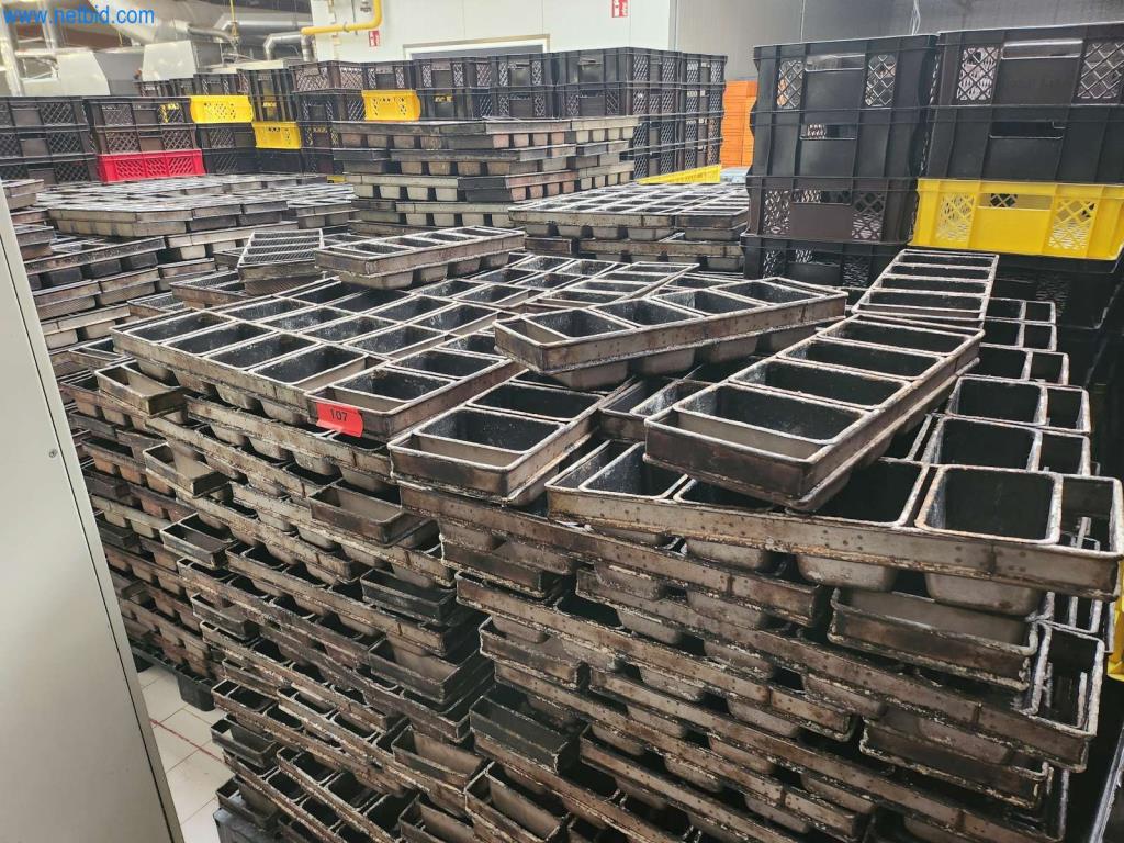 Máquinas bem conservadas de um fabricante de produtos de pastelaria-1