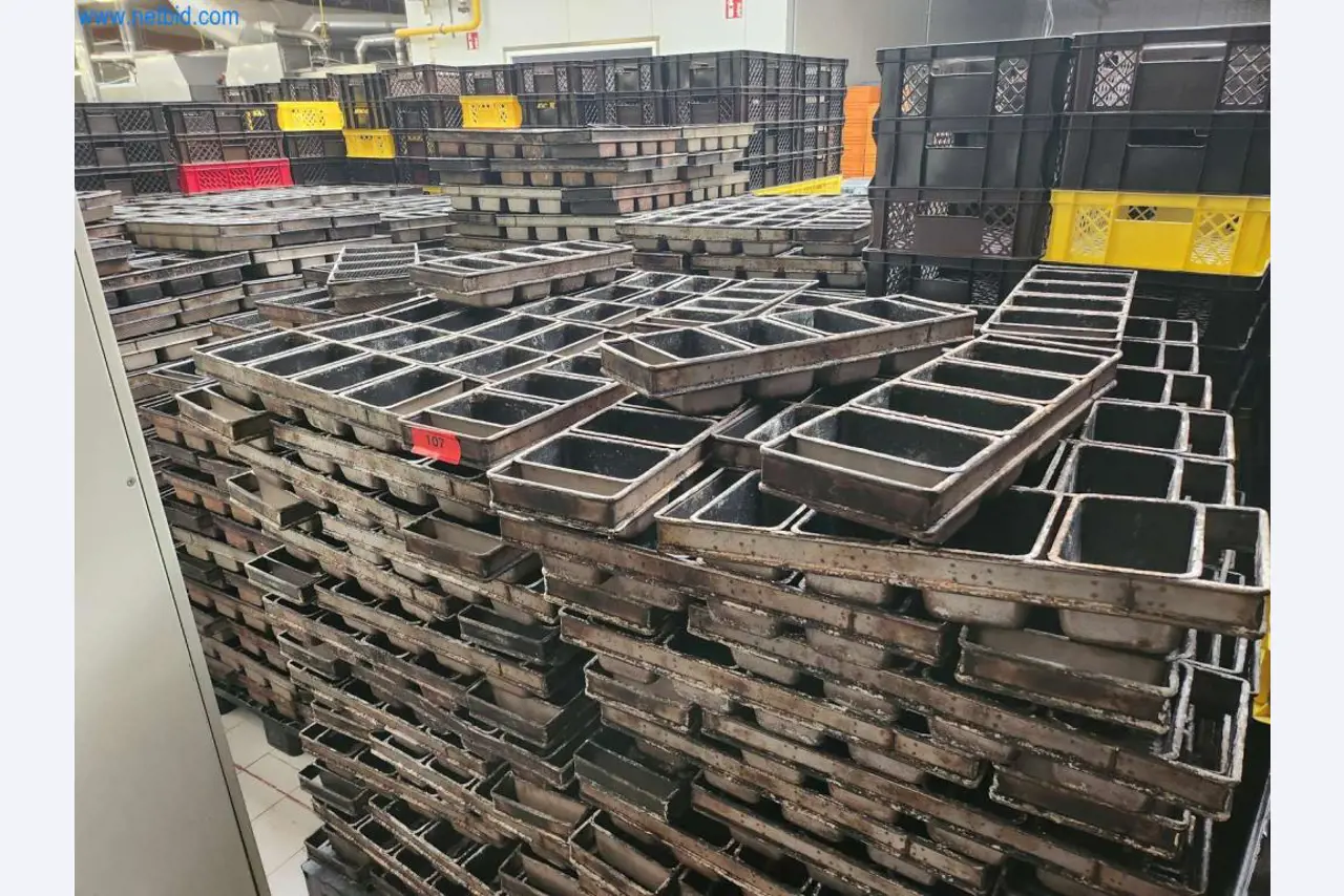 Máquinas bem conservadas de um fabricante de produtos de pastelaria-1