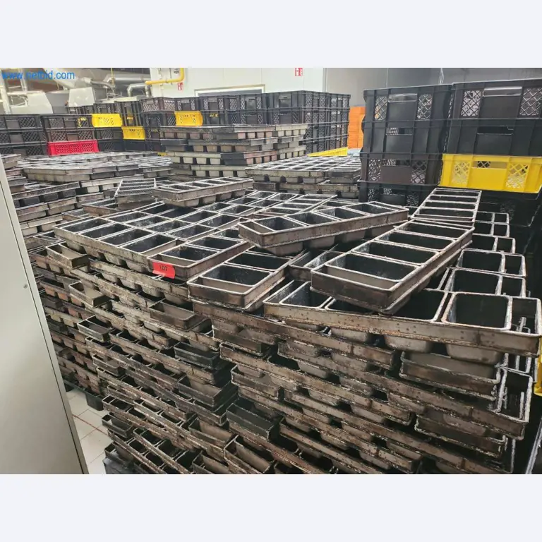 Máquinas bem conservadas de um fabricante de produtos de pastelaria-1