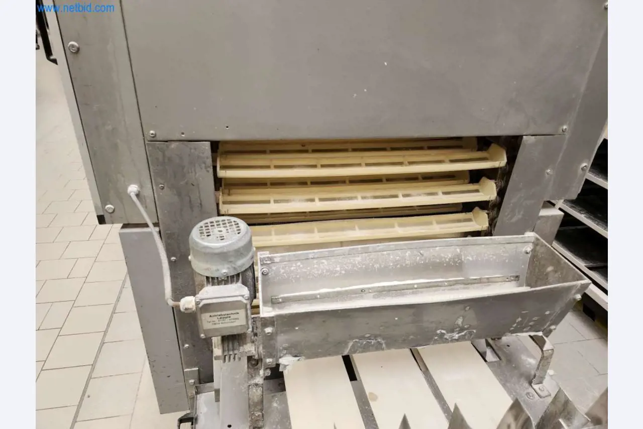 Well-maintained machines of a bakery manufacturer-5