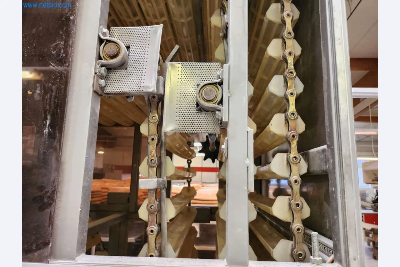 Well-maintained machines of a bakery manufacturer-6