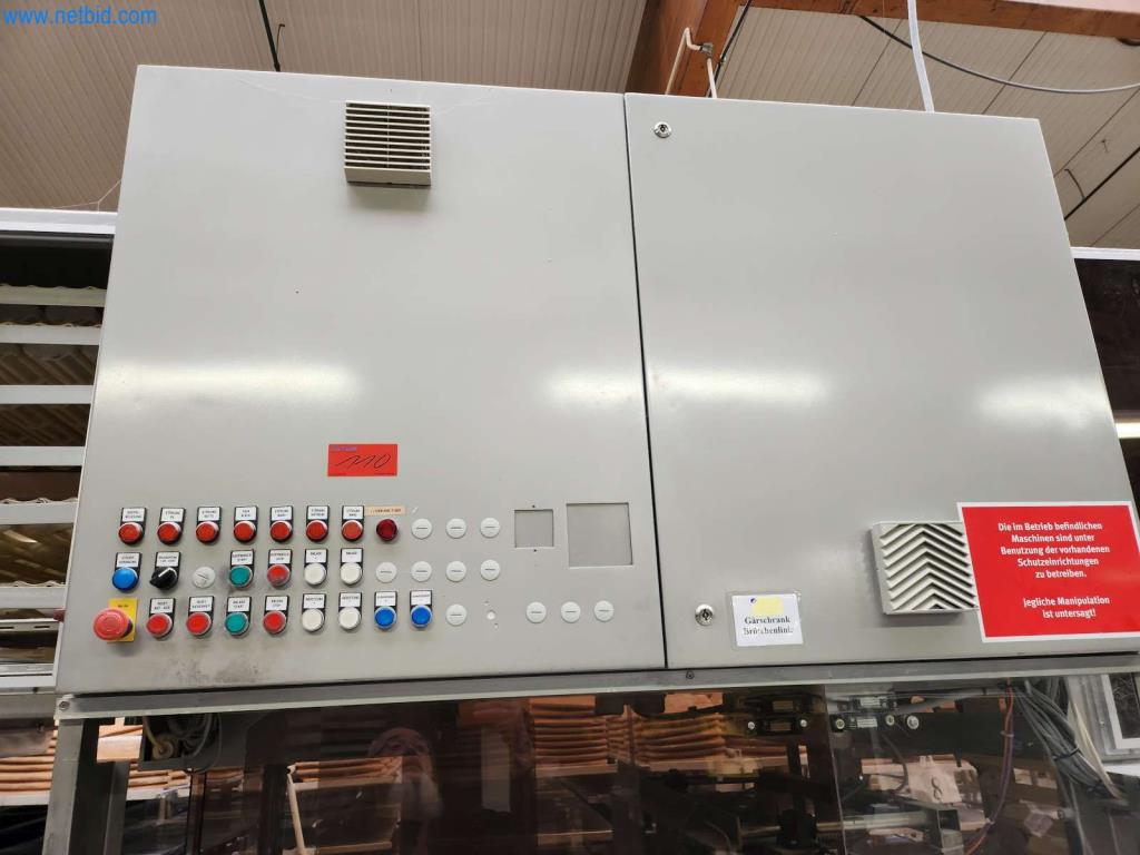 Well-maintained machines of a bakery manufacturer-7