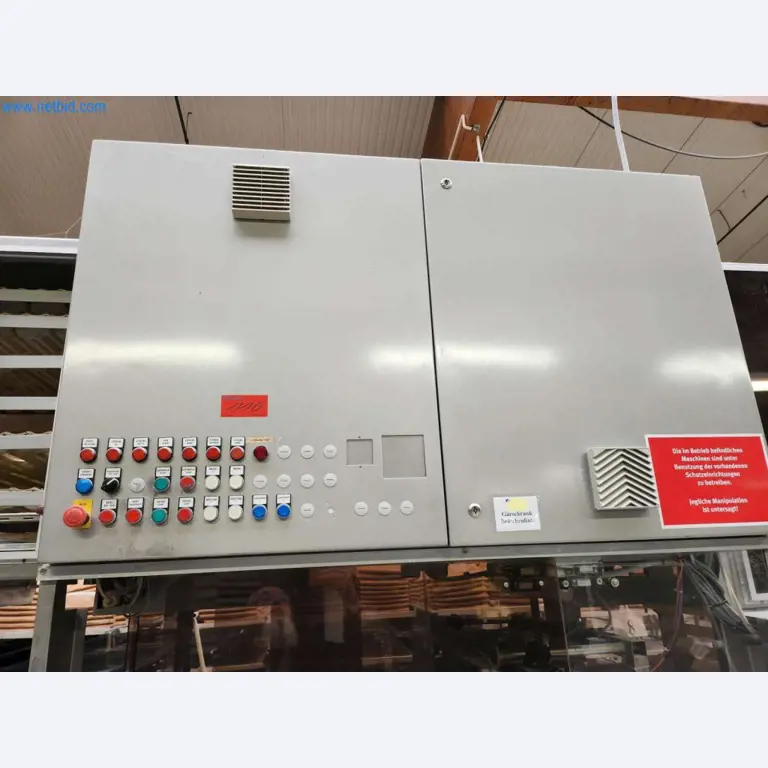 Well-maintained machines of a bakery manufacturer-7