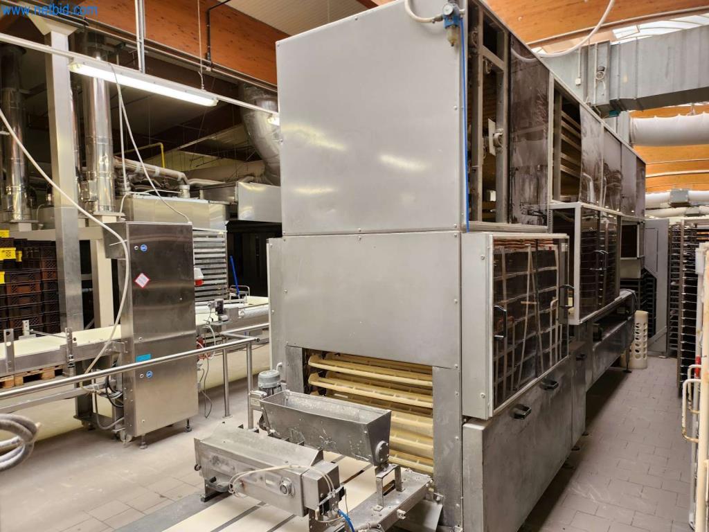 Well-maintained machines of a bakery manufacturer-9