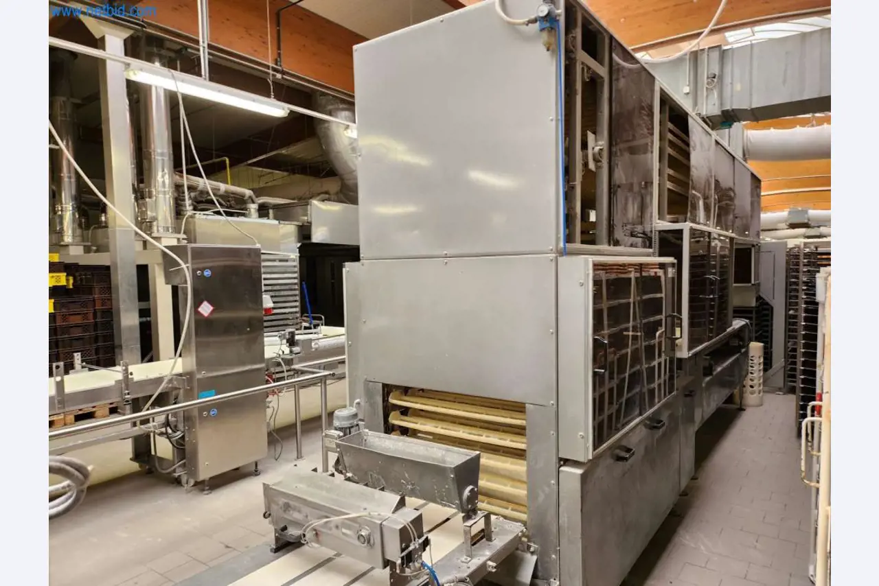 Well-maintained machines of a bakery manufacturer-9