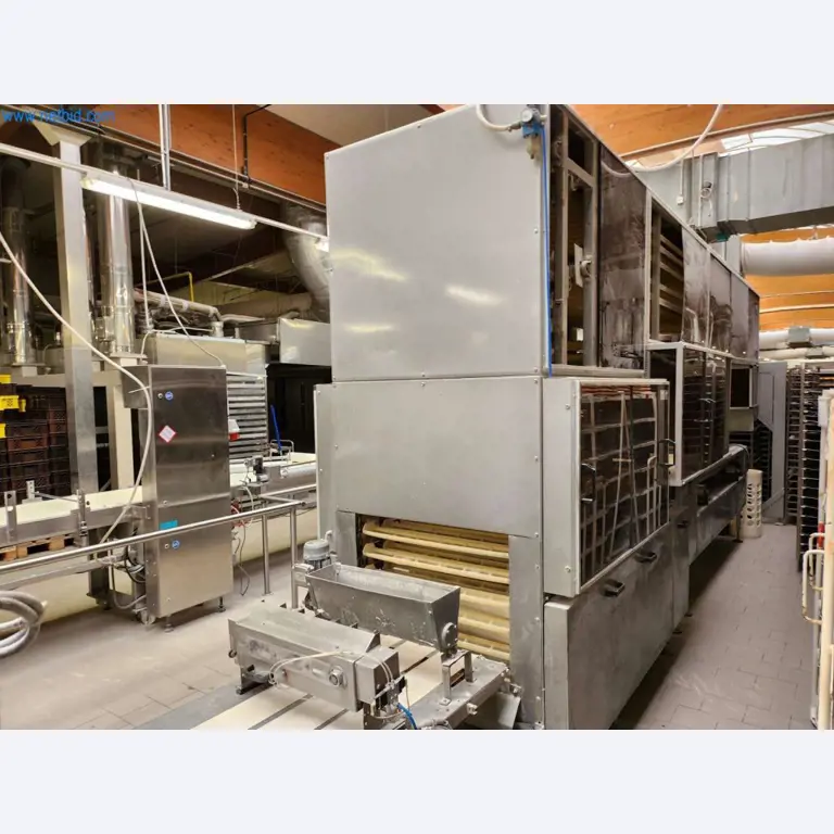 Well-maintained machines of a bakery manufacturer-9