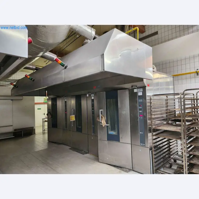 Máquinas bem conservadas de um fabricante de produtos de pastelaria-1