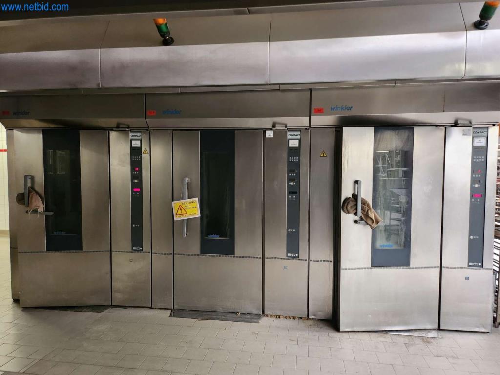 Máquinas bem conservadas de um fabricante de produtos de pastelaria-2