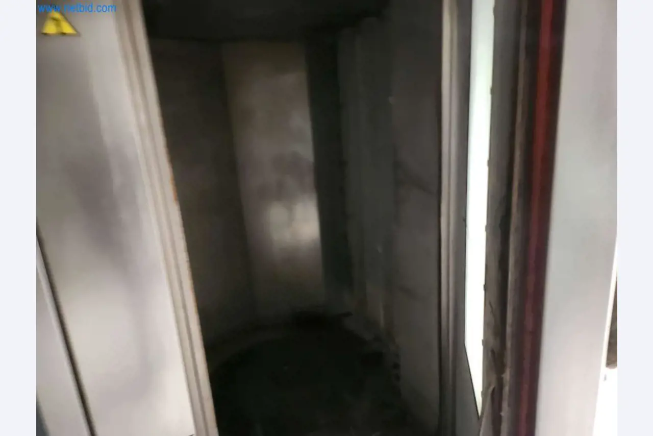 Máquinas bem conservadas de um fabricante de produtos de pastelaria-4