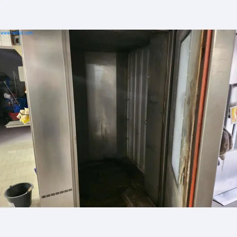 Máquinas bem conservadas de um fabricante de produtos de pastelaria-7