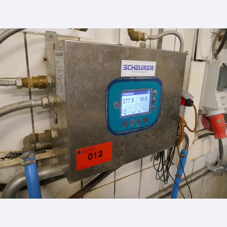 Máquinas bem conservadas de um fabricante de produtos de pastelaria-2