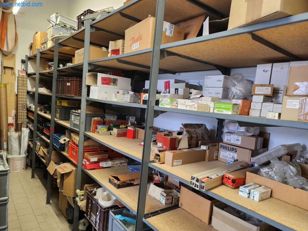 Máquinas bem conservadas de um fabricante de produtos de pastelaria-1