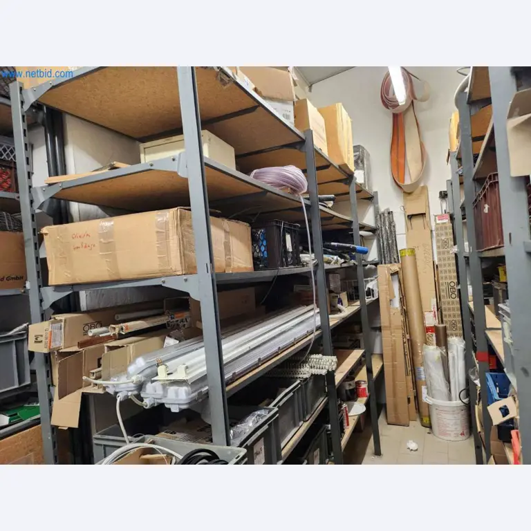 Máquinas bem conservadas de um fabricante de produtos de pastelaria-2