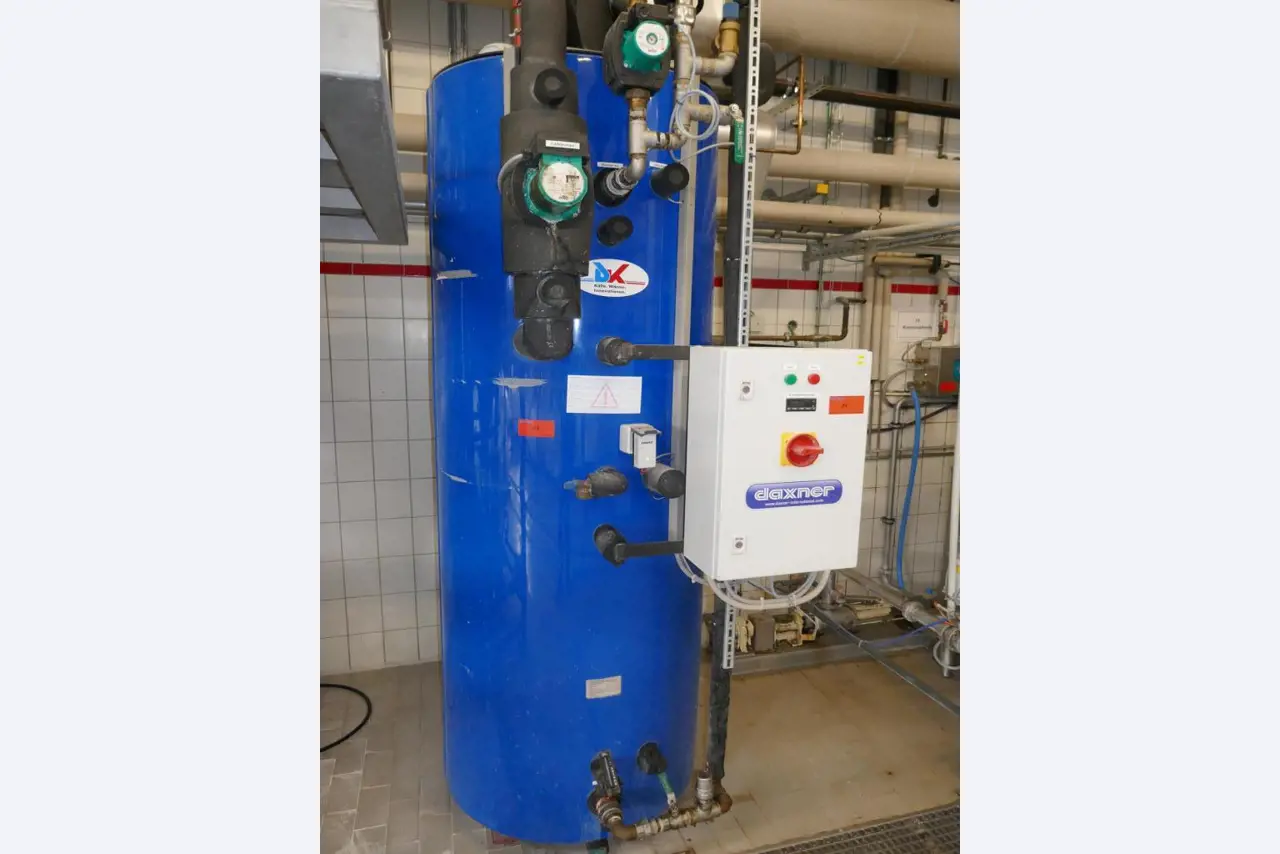 Máquinas bem conservadas de um fabricante de produtos de pastelaria-10