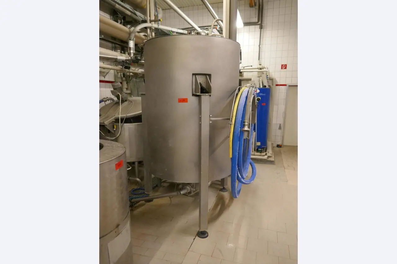 Máquinas bem conservadas de um fabricante de produtos de pastelaria-2