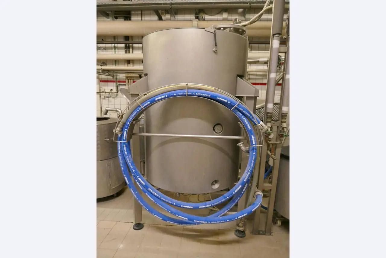 Máquinas bem conservadas de um fabricante de produtos de pastelaria-3