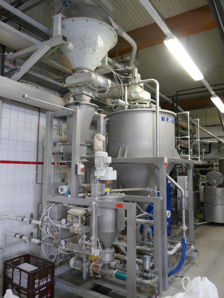 Well-maintained machines of a bakery manufacturer-4