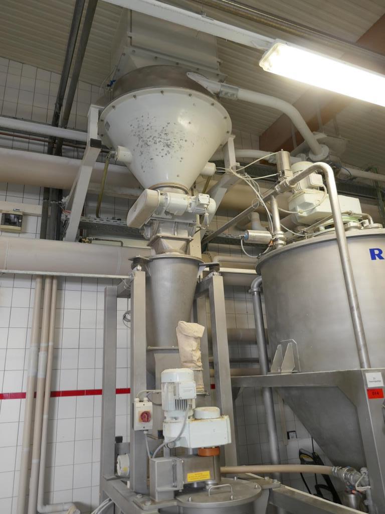 Well-maintained machines of a bakery manufacturer-5