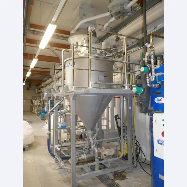 Máquinas bem conservadas de um fabricante de produtos de pastelaria-8