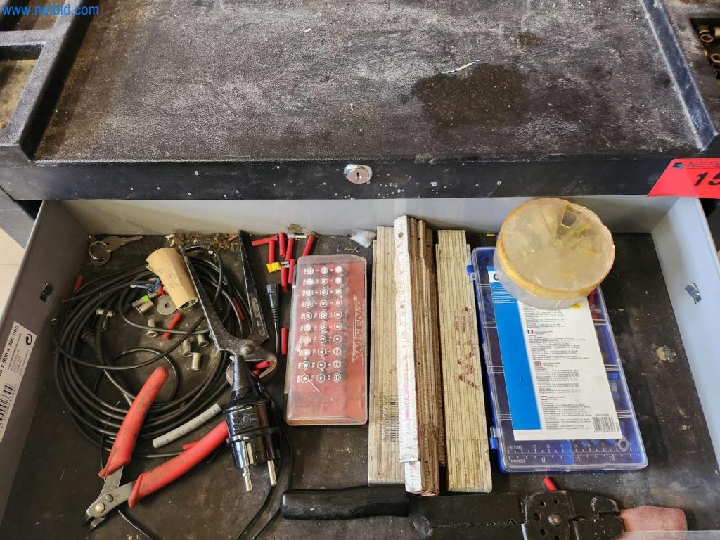 Máquinas bem conservadas de um fabricante de produtos de pastelaria-2