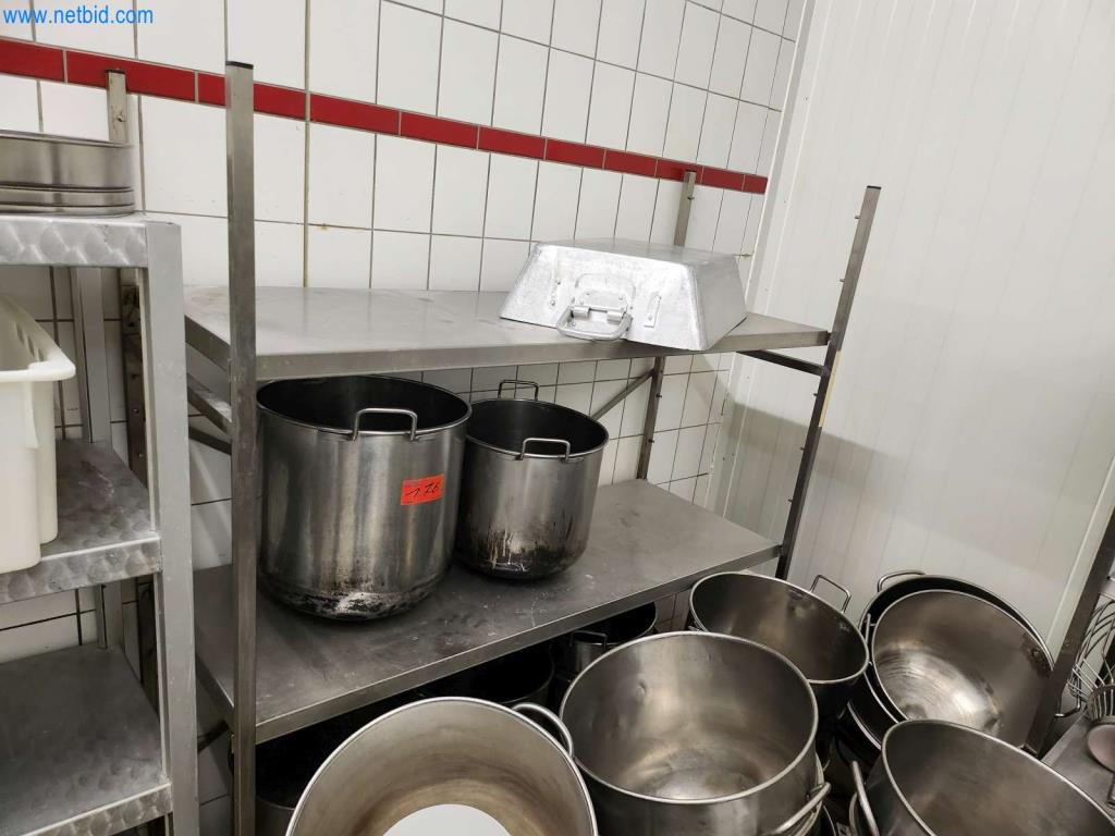 Máquinas bem conservadas de um fabricante de produtos de pastelaria-2