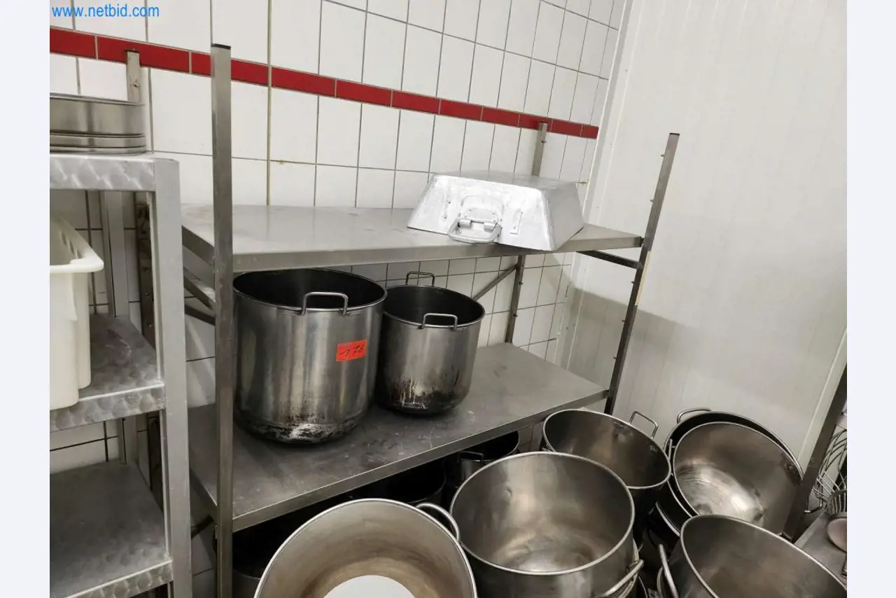 Máquinas bem conservadas de um fabricante de produtos de pastelaria-2