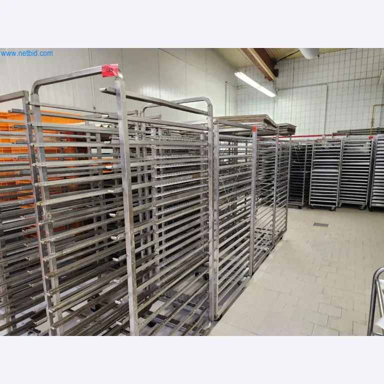 Máquinas bem conservadas de um fabricante de produtos de pastelaria-1