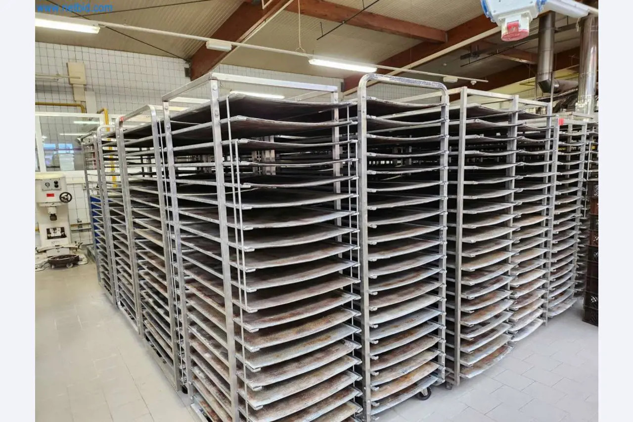 Máquinas bem conservadas de um fabricante de produtos de pastelaria-1