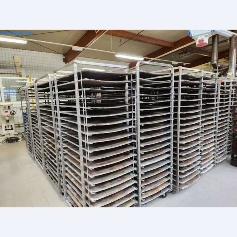 Máquinas bem conservadas de um fabricante de produtos de pastelaria-1