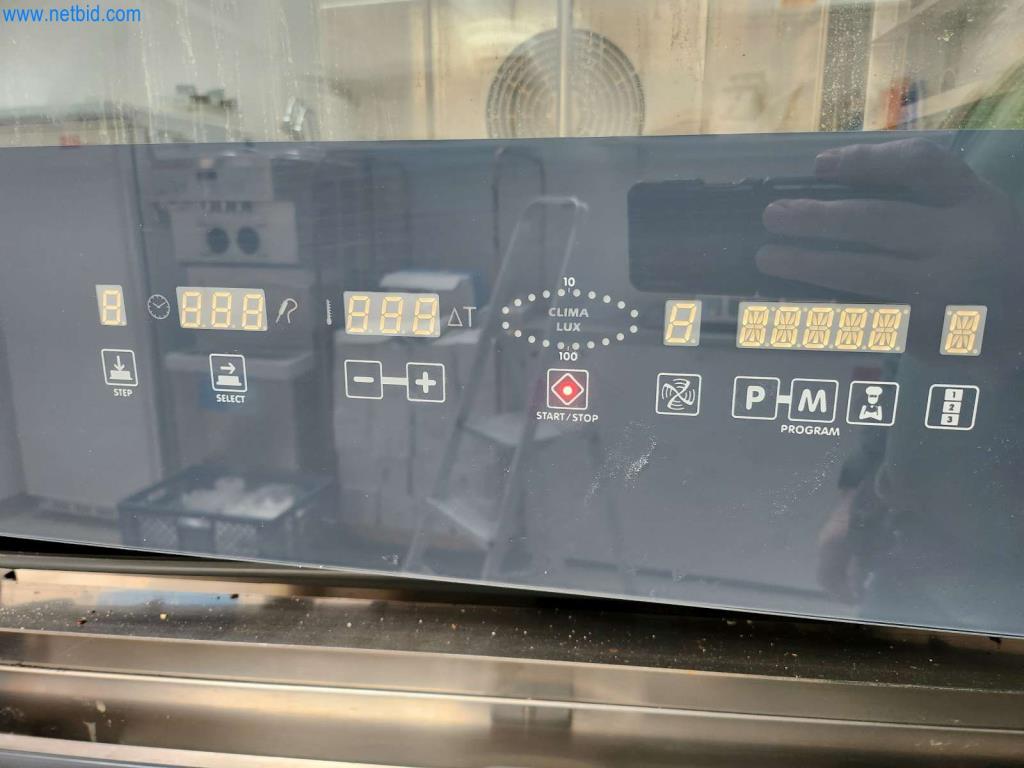 Máquinas bem conservadas de um fabricante de produtos de pastelaria-2