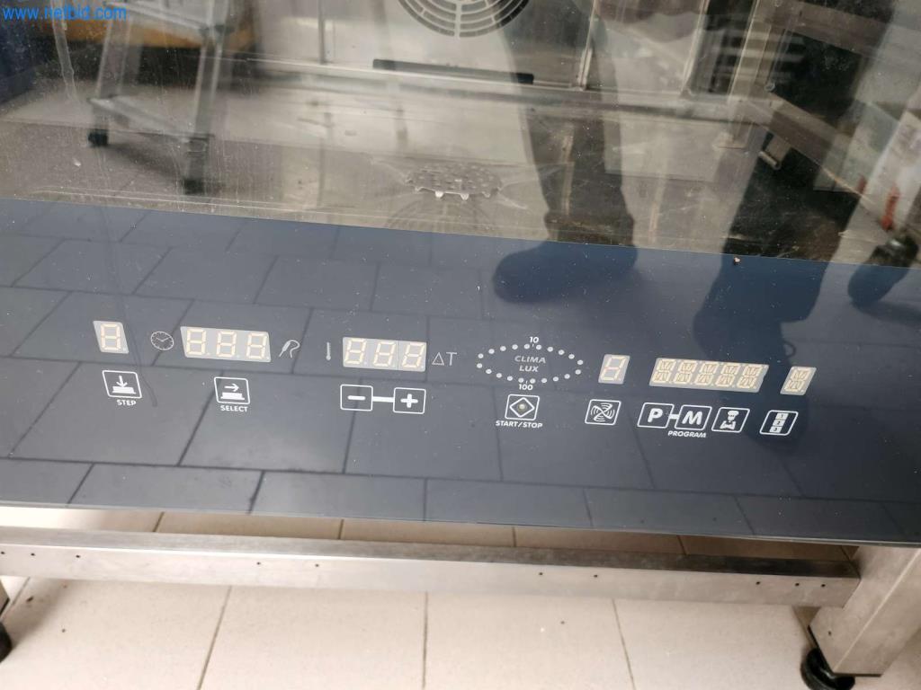 Máquinas bem conservadas de um fabricante de produtos de pastelaria-4