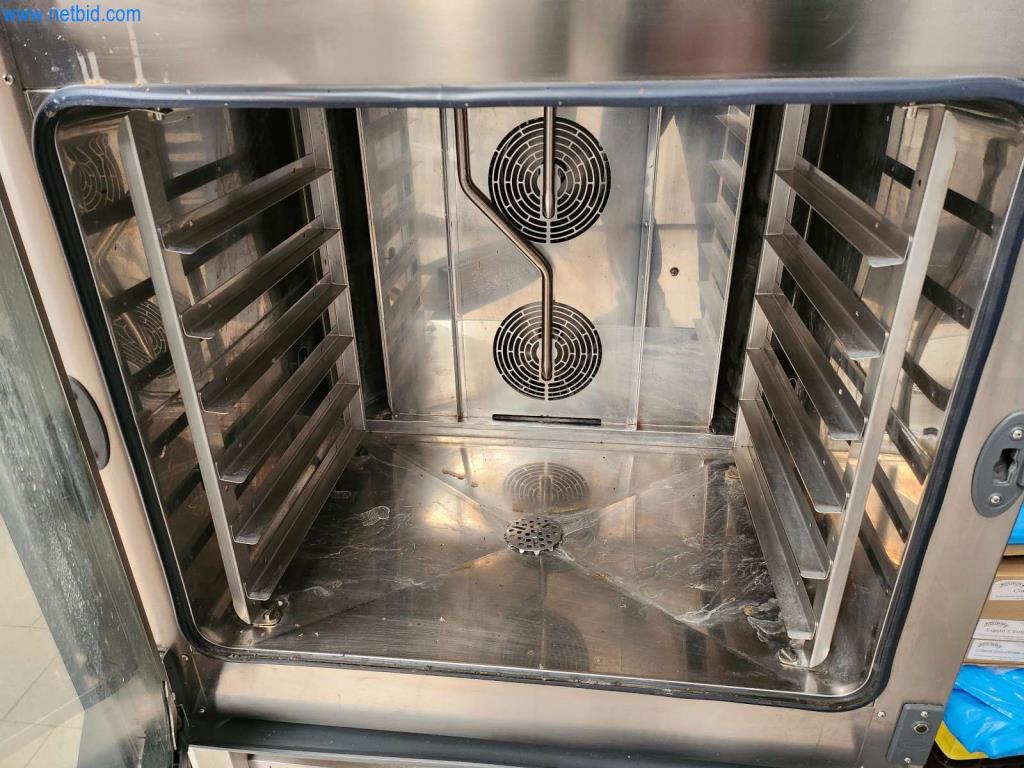 Máquinas bem conservadas de um fabricante de produtos de pastelaria-5