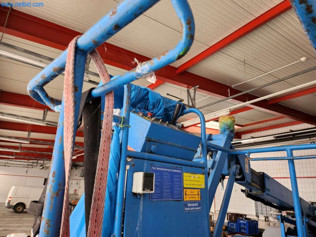 Máquinas bem conservadas de um fabricante de produtos de pastelaria-6