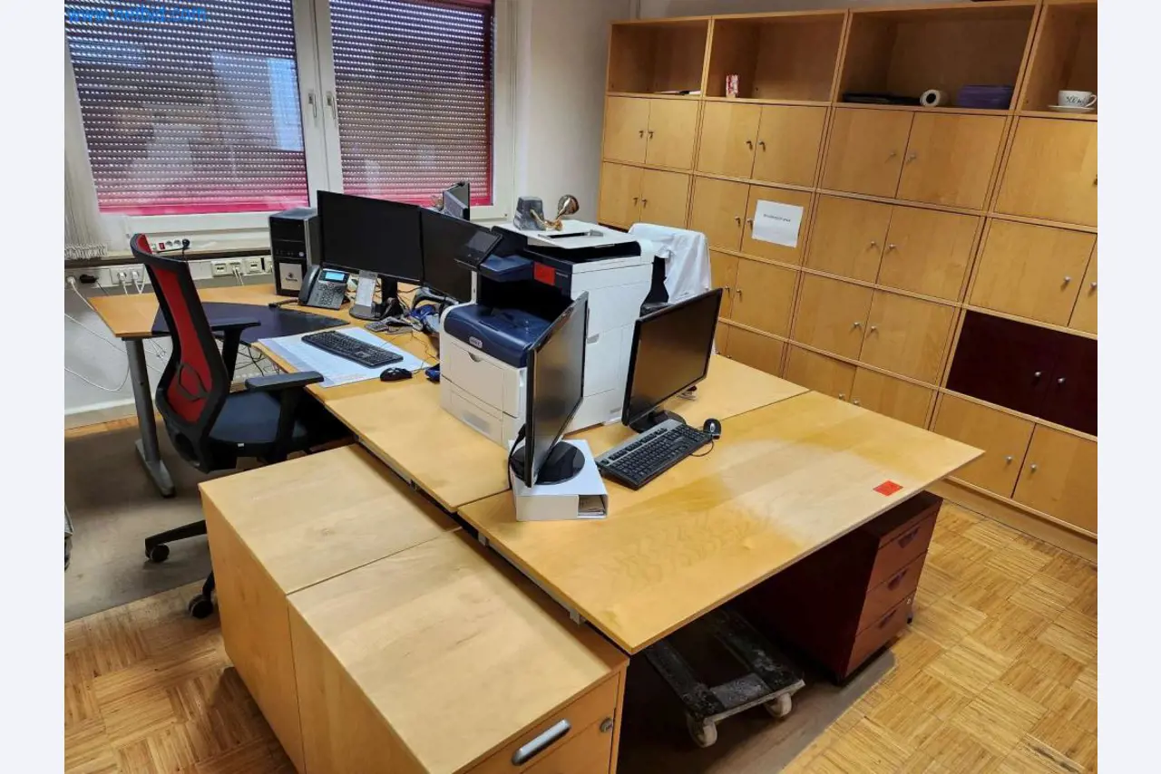 Máquinas bem conservadas de um fabricante de produtos de pastelaria-1