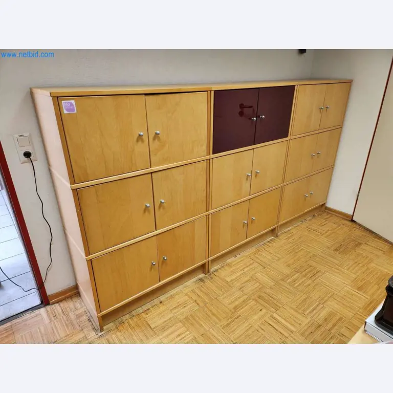 Máquinas bem conservadas de um fabricante de produtos de pastelaria-2