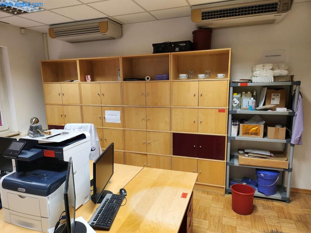 Máquinas bem conservadas de um fabricante de produtos de pastelaria-3