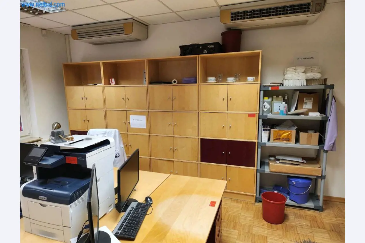 Máquinas bem conservadas de um fabricante de produtos de pastelaria-3