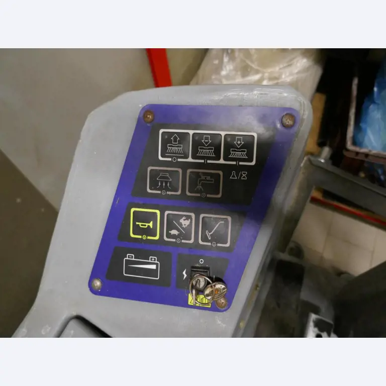 Máquinas bem conservadas de um fabricante de produtos de pastelaria-2