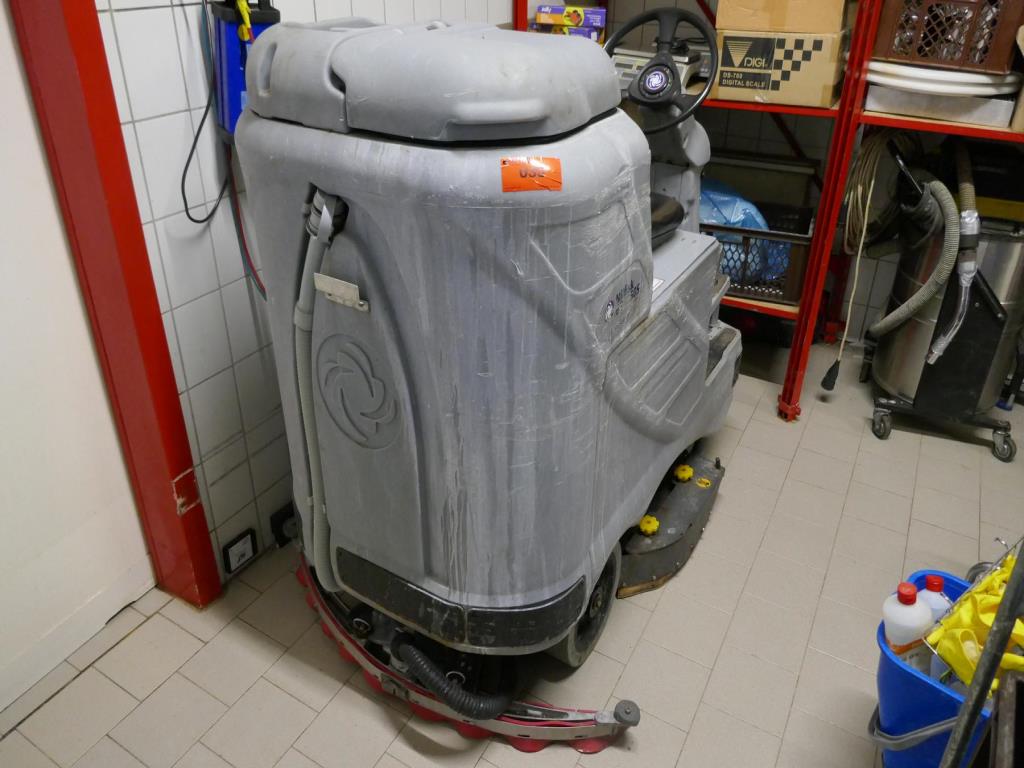 Máquinas bem conservadas de um fabricante de produtos de pastelaria-3