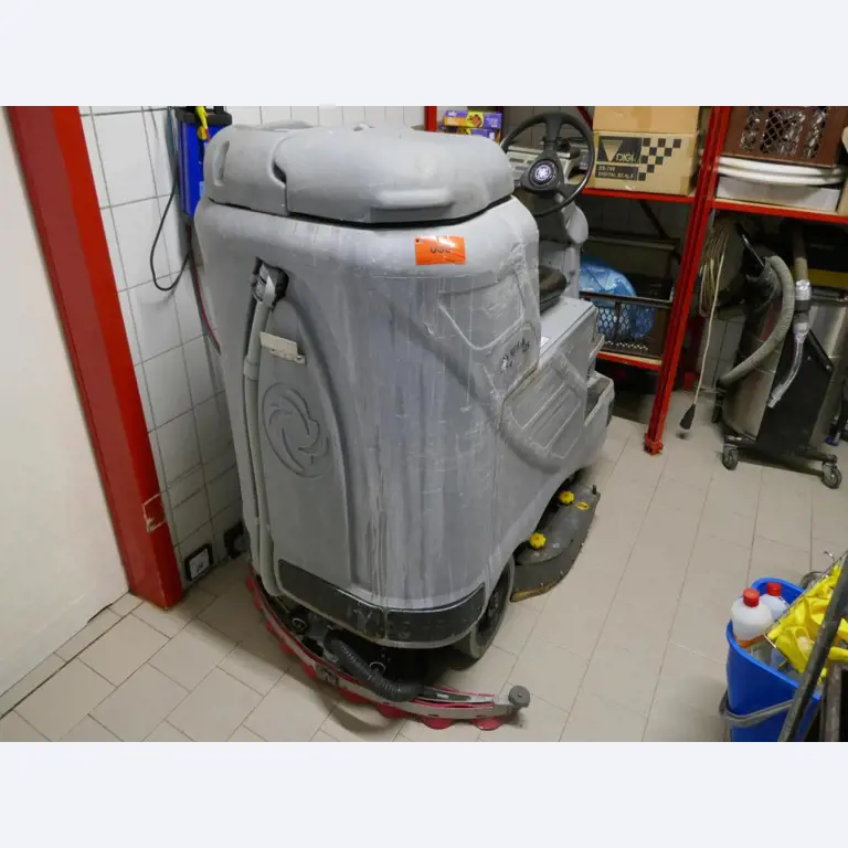 Máquinas bem conservadas de um fabricante de produtos de pastelaria-3