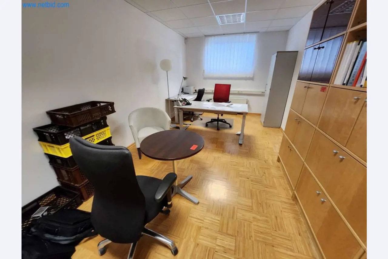 Máquinas bem conservadas de um fabricante de produtos de pastelaria-1