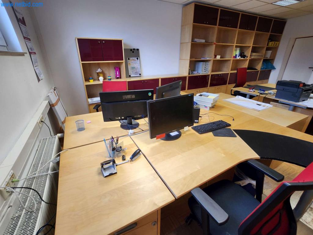 Máquinas bem conservadas de um fabricante de produtos de pastelaria-4