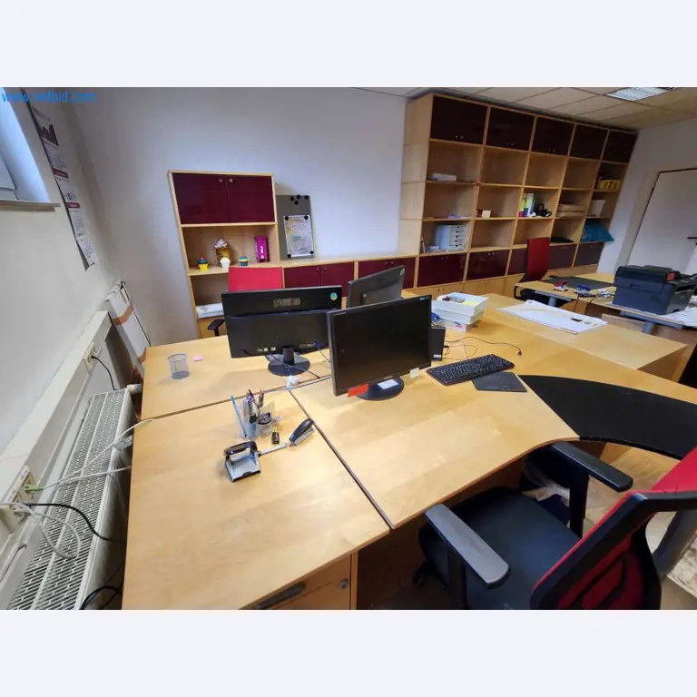 Máquinas bem conservadas de um fabricante de produtos de pastelaria-4