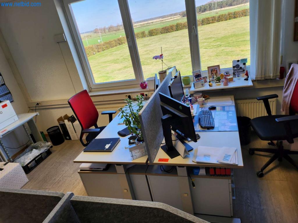 Máquinas bem conservadas de um fabricante de produtos de pastelaria-4