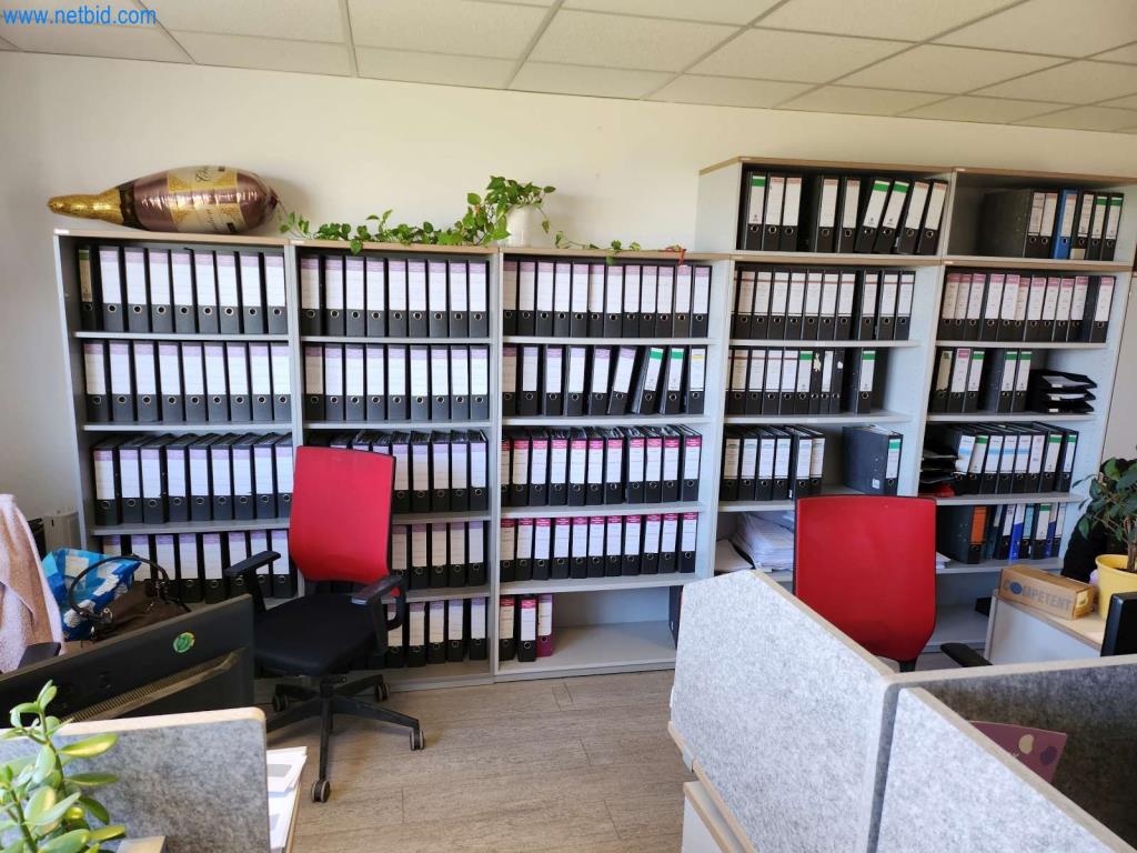 Máquinas bem conservadas de um fabricante de produtos de pastelaria-6