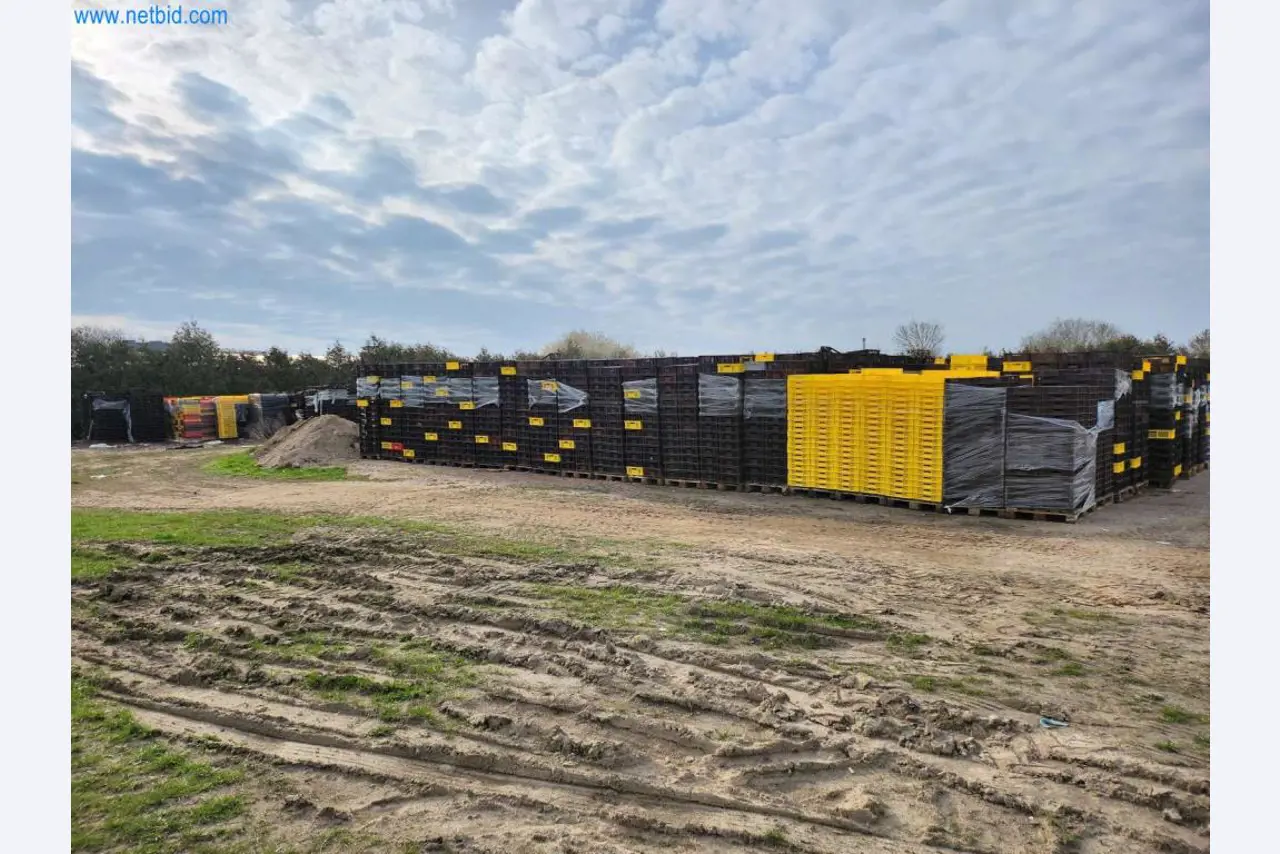 Máquinas bem conservadas de um fabricante de produtos de pastelaria-5