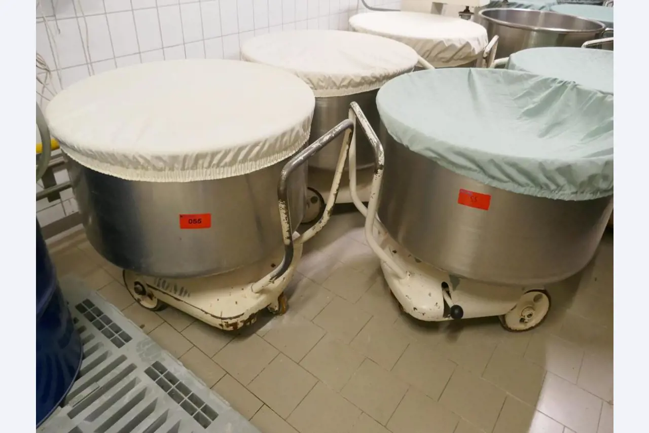 Machines entretenues d'un fabricant de produits de boulangerie-1